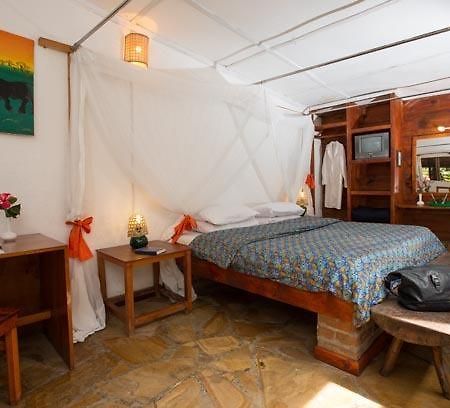Outpost Lodge อารูชา ห้อง รูปภาพ