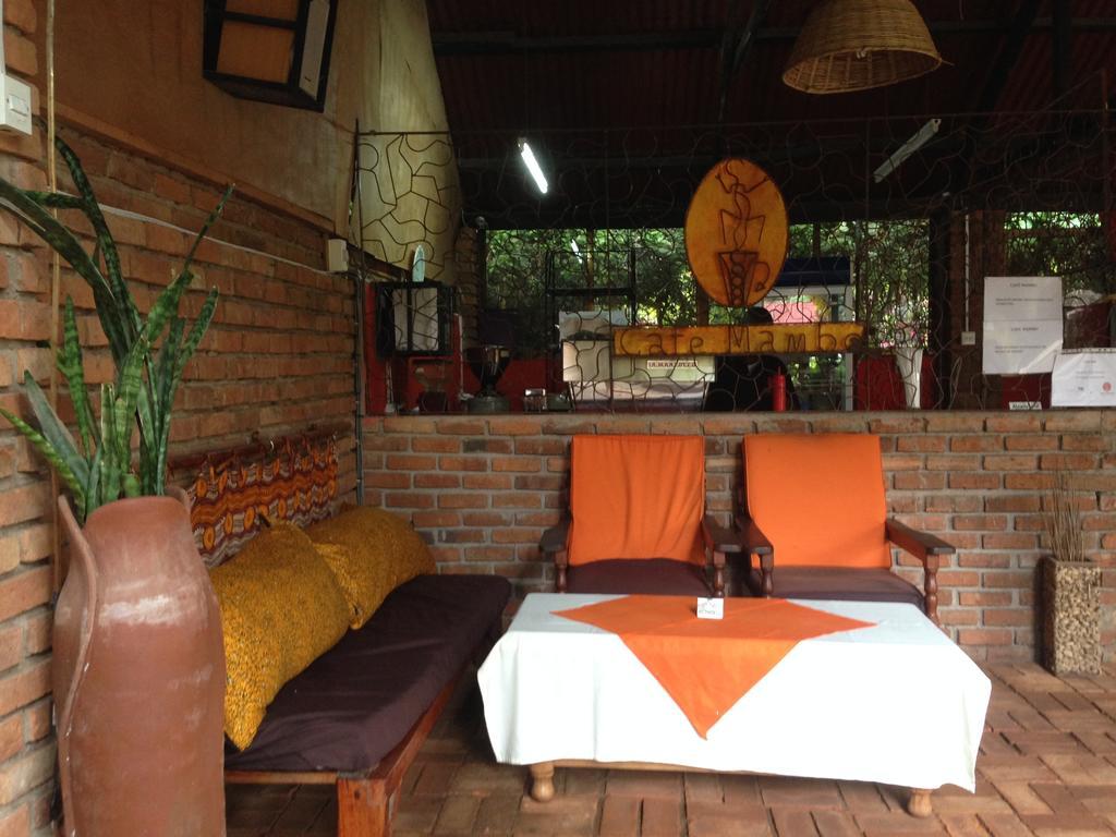 Outpost Lodge อารูชา ภายนอก รูปภาพ