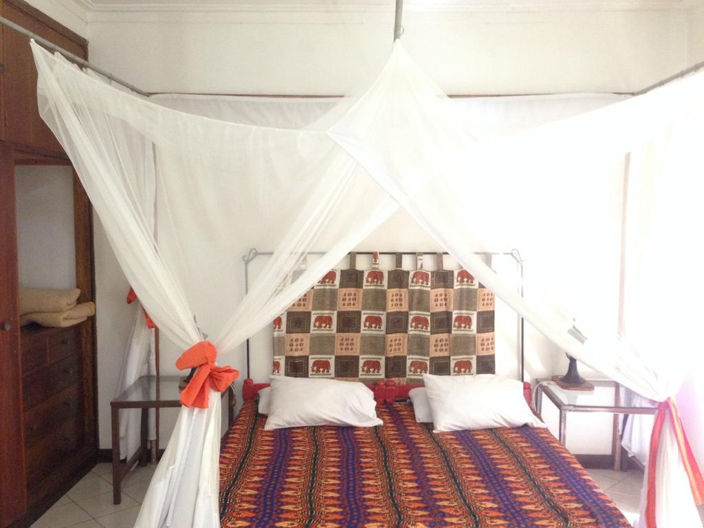 Outpost Lodge อารูชา ห้อง รูปภาพ